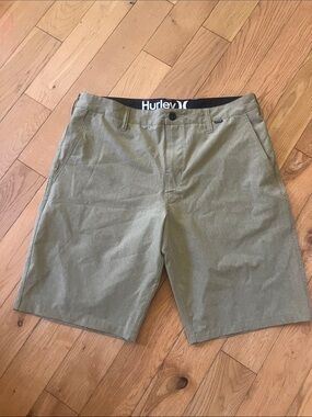 Hurley Men’s Khaki Phantom Shorts